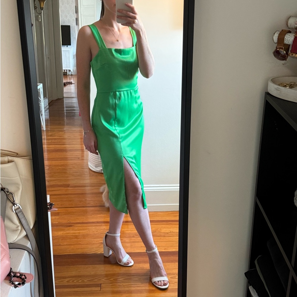 Francesca's Collections Vibrant Green Midi Dress